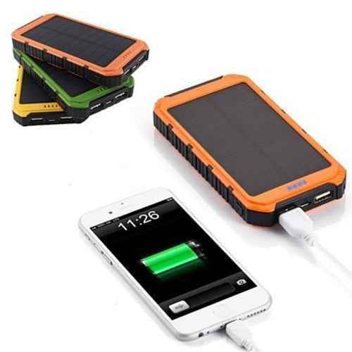 Roaming_Solar_Power_Bank_Phone_or_Tablet_Charger1 - True Technology 
